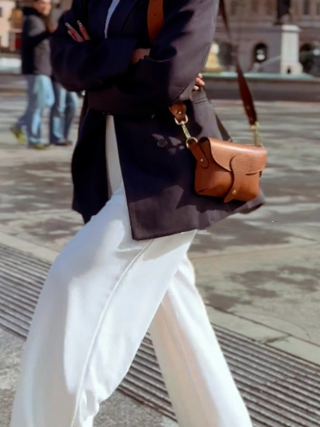 Capri Crossbody Leather Bag - Black